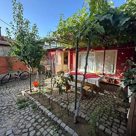 Tainov House Gasthof 3*
