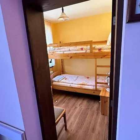 Pensionat Tainov House 3*