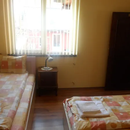 Tainov House 3*